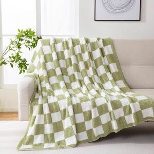 Sage Green Checkered Throw Blanket